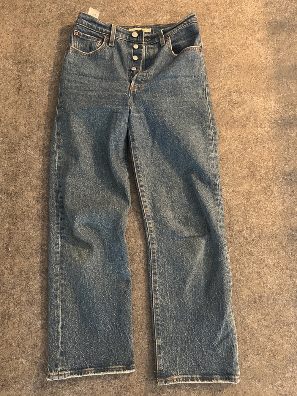 Levi's Women's Straight-Leg Jeans in Medium Blue Wash